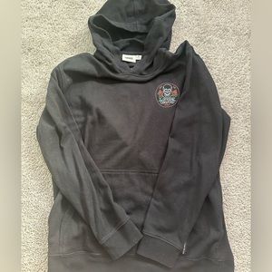 Lightly worn no stains